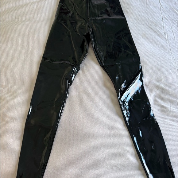 Commando Pants - Commando High-waisted Patent Leather Leggings; Medium